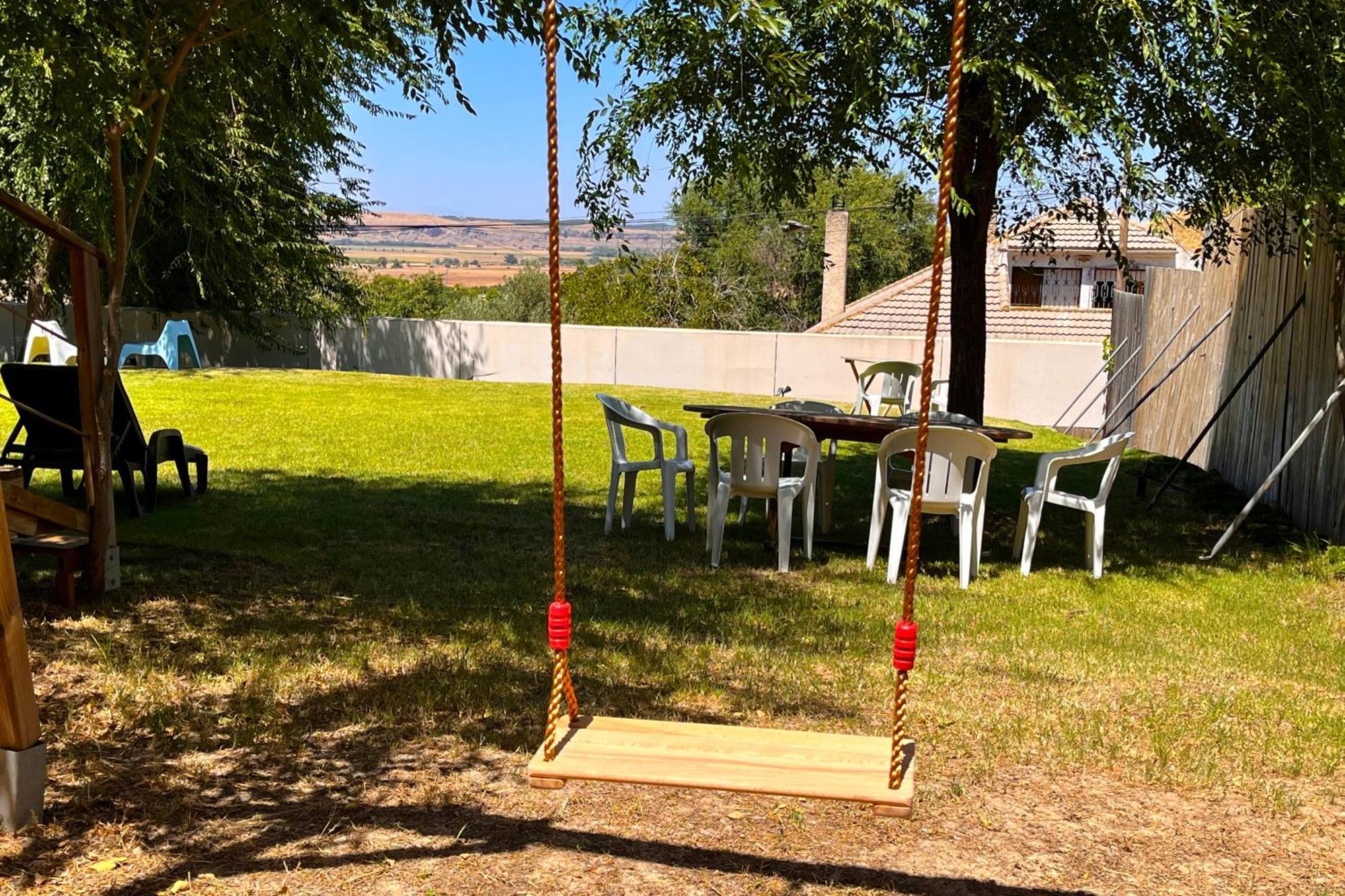 Fee4Me Cabin With Pool And Garden San Martín de la Vega المظهر الخارجي الصورة